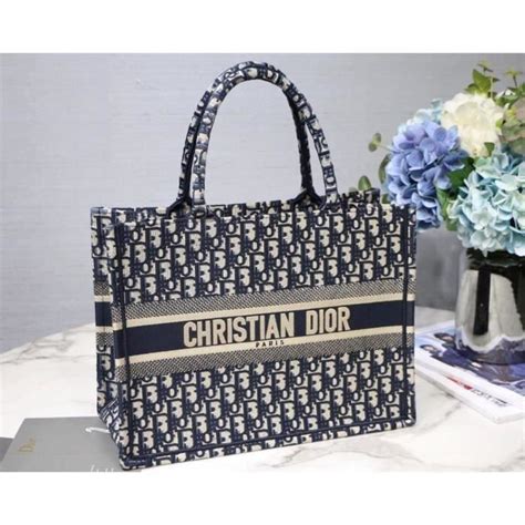 sac dior pas cher chine|dior fabrication en france.